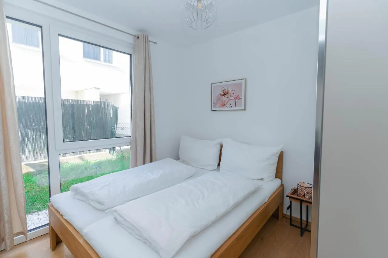 Modern Apartment With Tiny Garden Near City Center Vienna Austria
