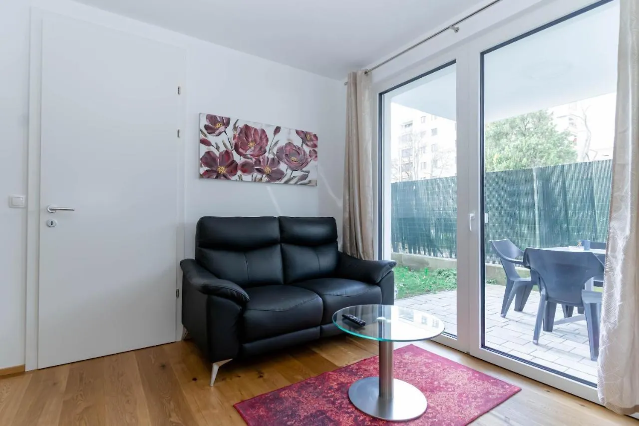Modern Apartment With Tiny Garden Near City Center Vienna Austria