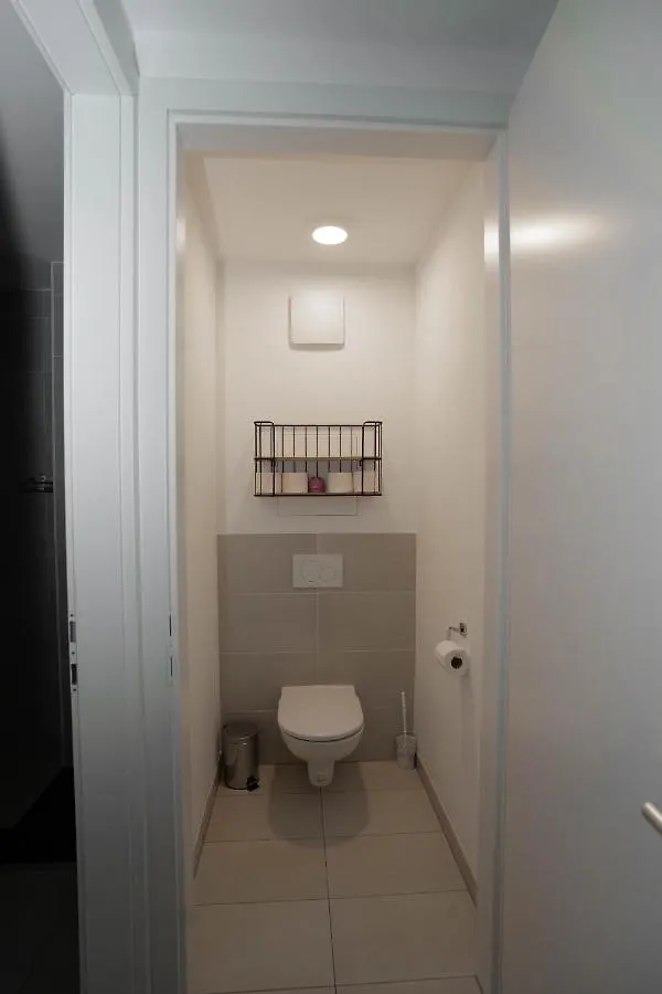 Modern Apartment With Tiny Garden Near City Center Vienna 0*,